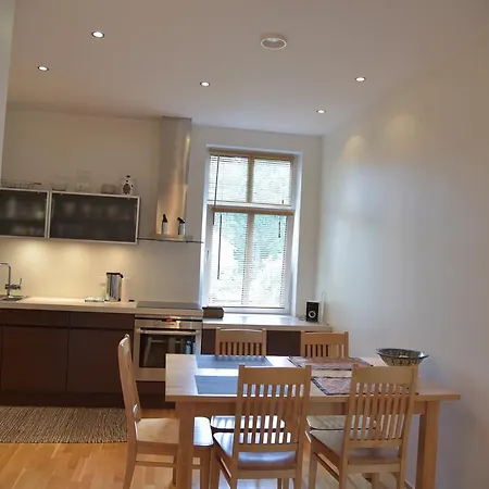 Apartment Riia Mnt 5 *