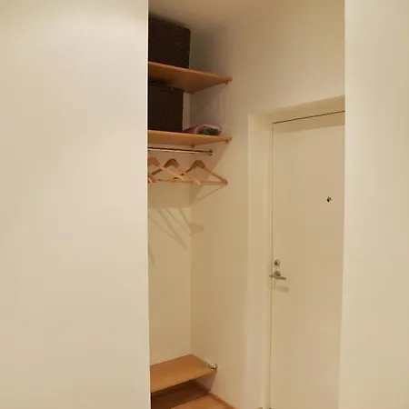 Apartment Riia Mnt 5 *