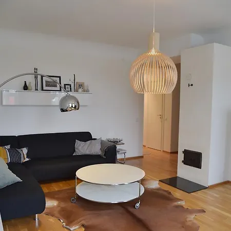 Apartment Riia Mnt 5 *